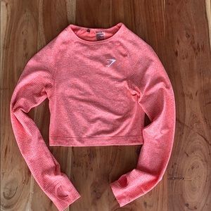 Gym shark long sleeve crop top